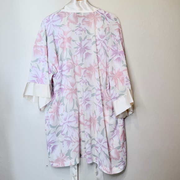 VS VTG Gold Label Pastel Floral Semi Sheer Belted Satin Kimono Hip Pockets Robe - Picture 4 of 15